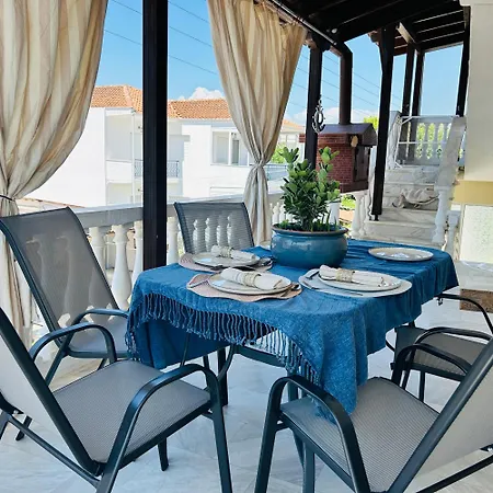 Next To The , Delta Hospitality 公寓 Ofrínion