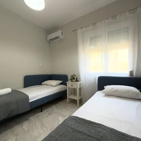 Next To The , Delta Hospitality Appartement Ofrínion